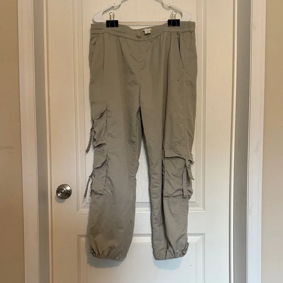 Women’s C&C California Cargo Pants - Light Gray Size XL - Picture 1 of 13